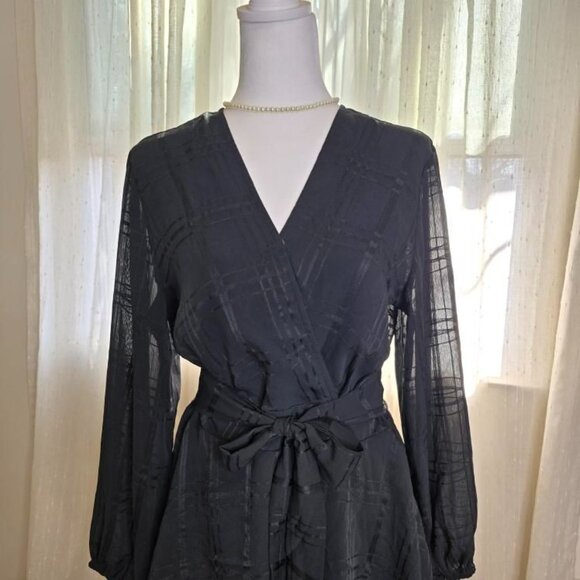 Black long sleeve Romper - Picture 3 of 13